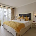 Boutiquehotel La Casa 5* توبنجن