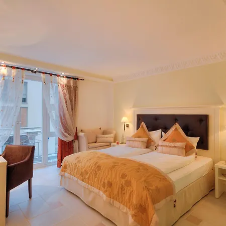 ホテル Boutiquehotel La Casa 5*