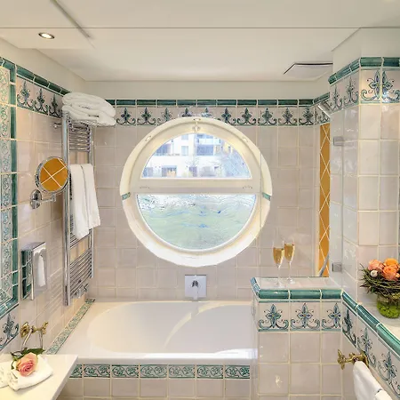 Ξενοδοχείο Boutiquehotel La Casa 5*