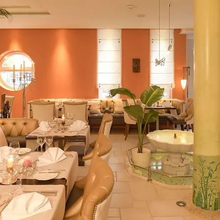 Otel Boutiquehotel La Casa 5*