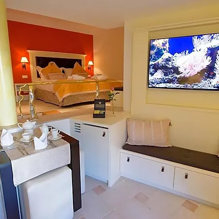 Szálloda Boutiquehotel La Casa 5*