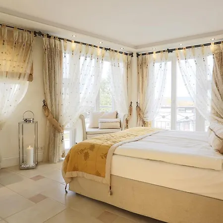 Отель Boutiquehotel La Casa Тюбинген