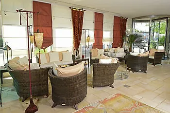 Отель Boutiquehotel La Casa 5*