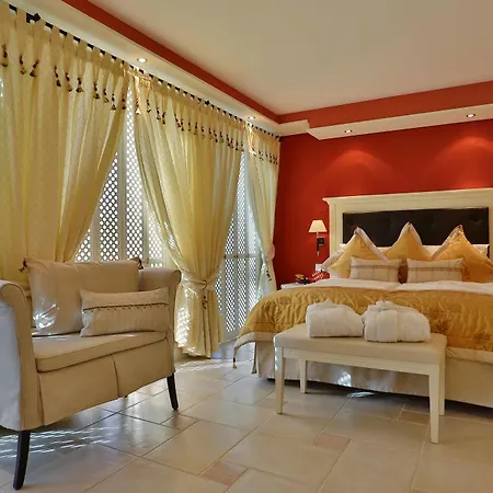 Boutiquehotel La Casa Отель 5*